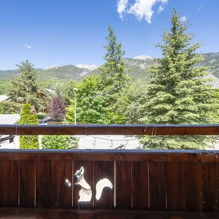 Echyllo Chalet *