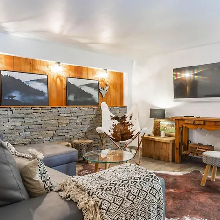 Echyllo Chalet