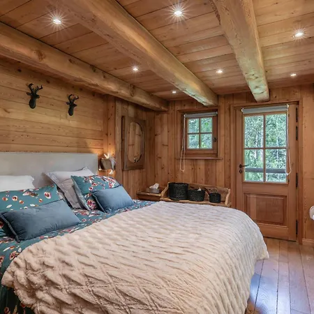 Echyllo Chalet *