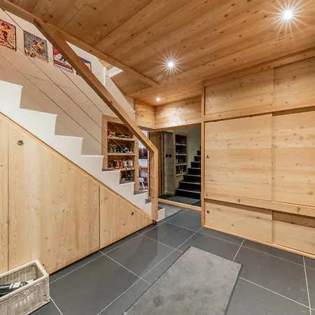 Echyllo Chalet *