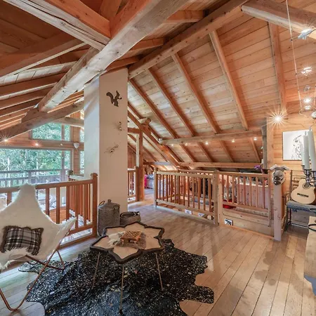 Echyllo Chalet