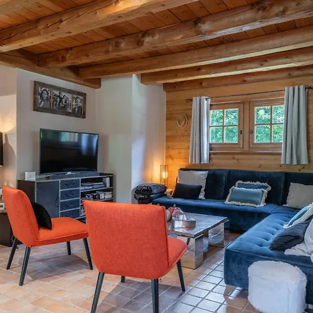 Echyllo Chalet *